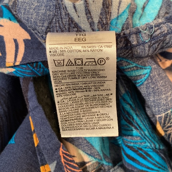 Old Navy - Tropical Camp Shirt. Size XXL - Picture 4 of 8